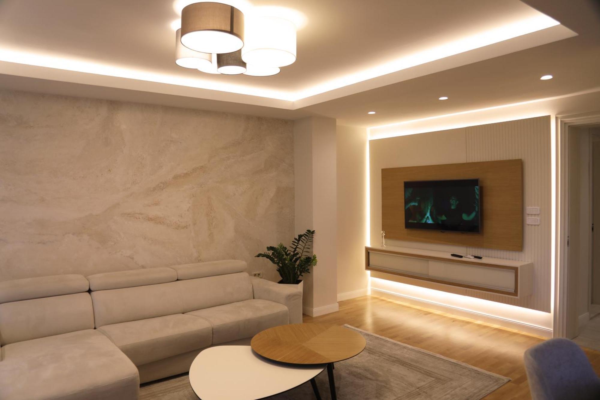 Brand New Lux Apartment Skopje Ngoại thất bức ảnh